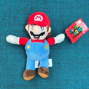 NEW Nintendo Super Mario 7.5” Plush